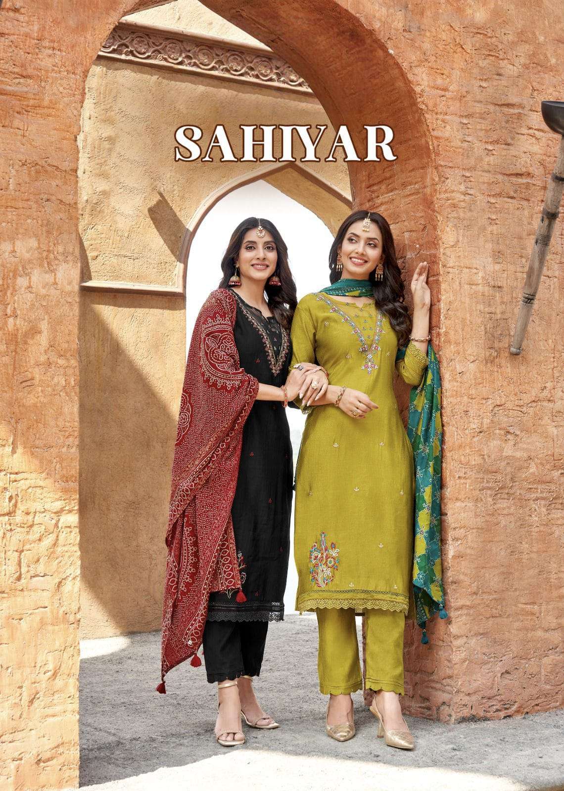 Kadlee Sahiyar 3pc set Thread & Hand Work