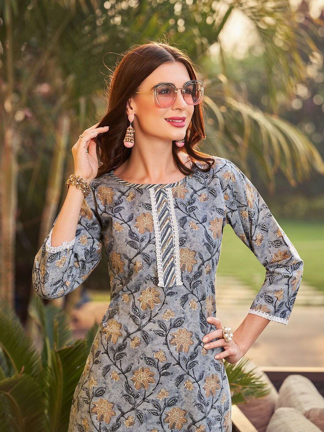 Pakistani Kurtis Wholesale In Dubai | Latest Pakistani Kurti